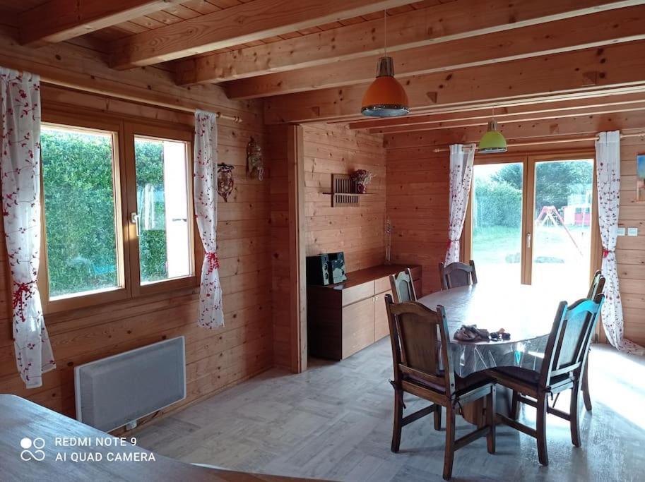 Chalet Familial En Bois A 150 M De La Mer Santec Exterior foto